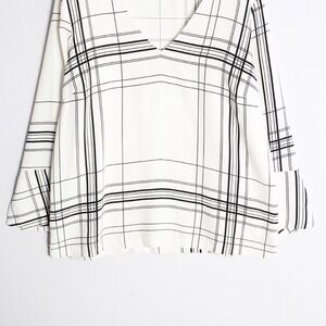 White and Black Plaid V-Neck Blouse